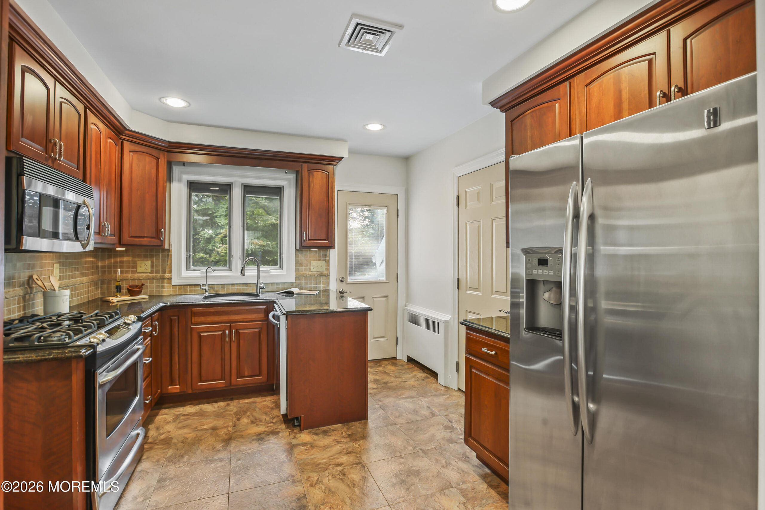 80 Chestnut Street, Milltown, NJ, 08850 image 12