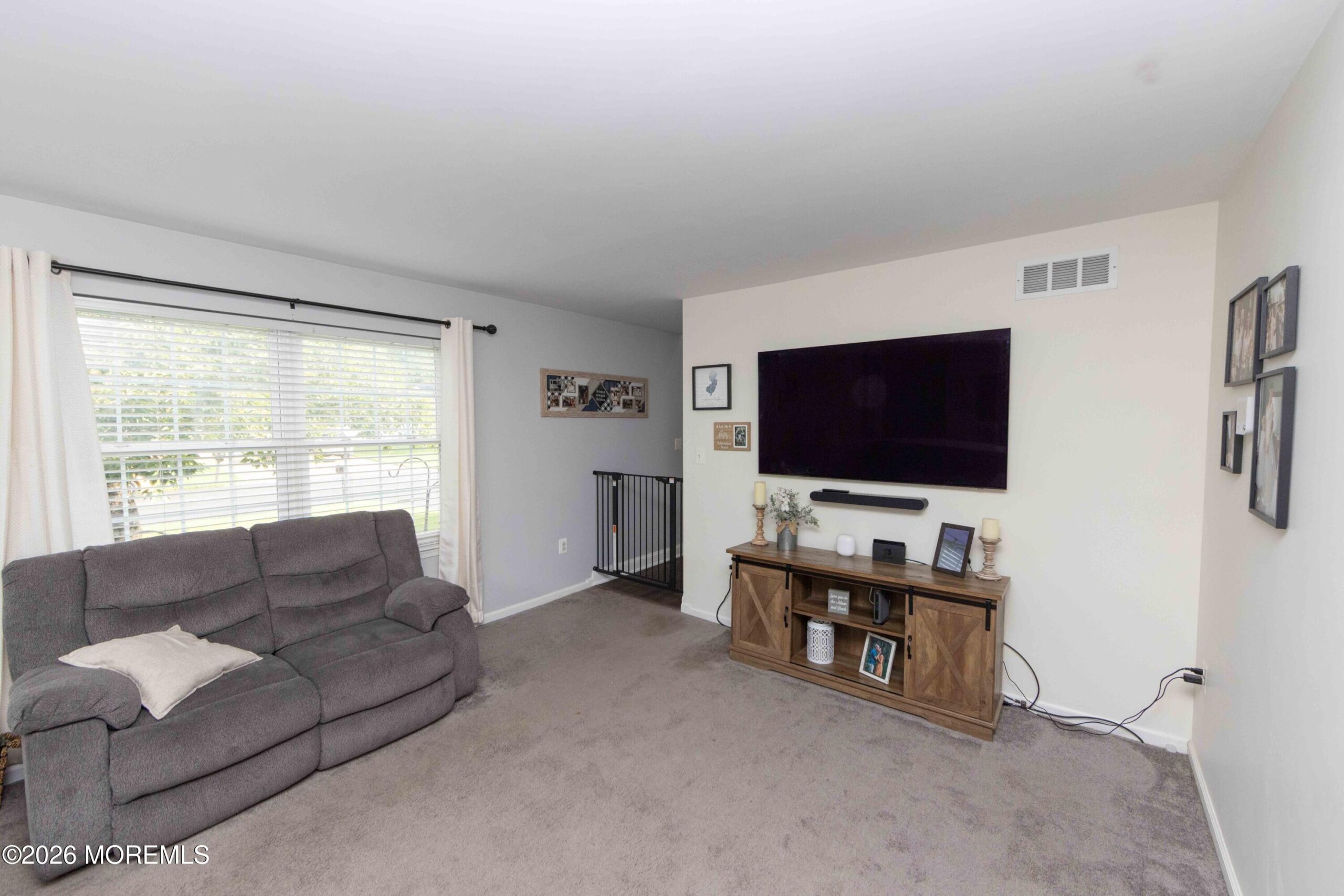 1217 Lawrence Avenue Image 2