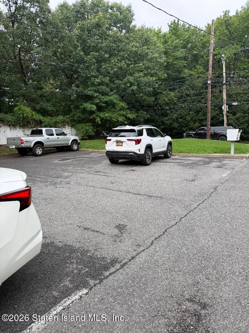 3270 Amboy Road Image 3