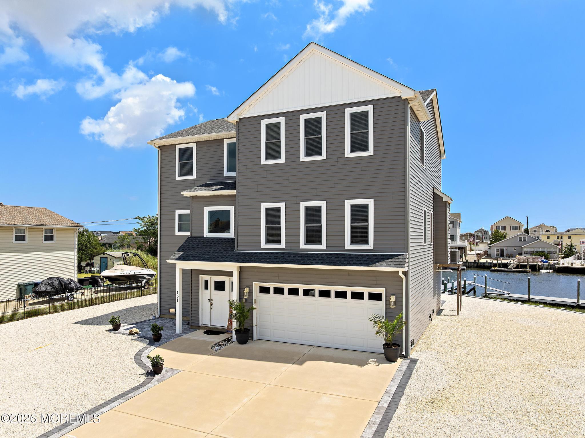 151 E Raritan Drive Image 2