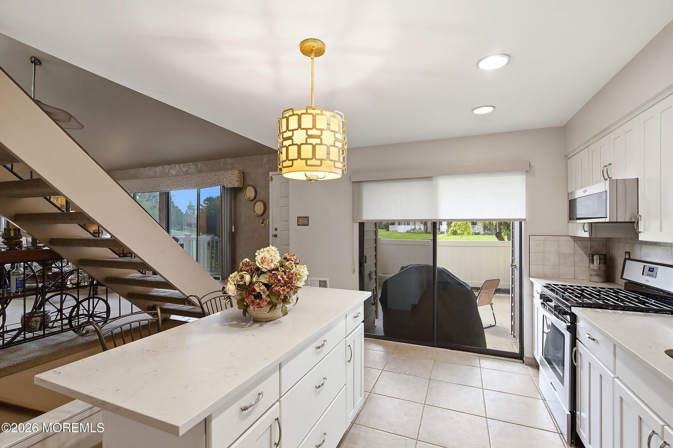 90 Cotswold Circle 310, Ocean Twp, NJ, 07712 image 10