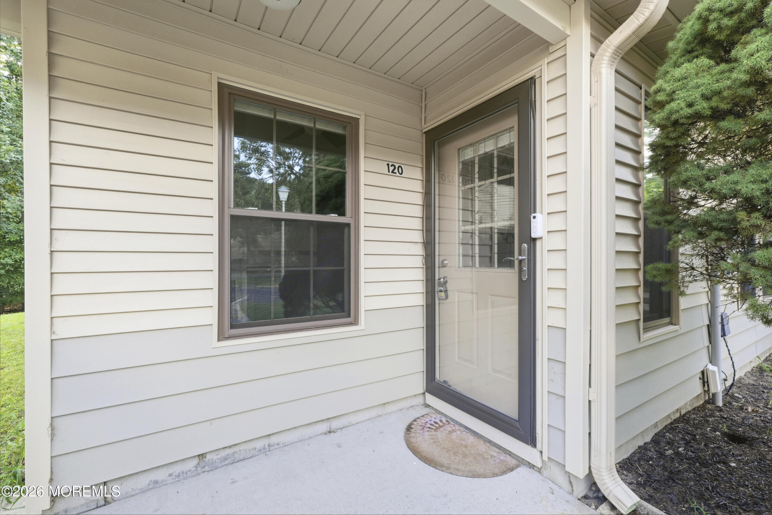 120 Whispering Oaks Way Image 3