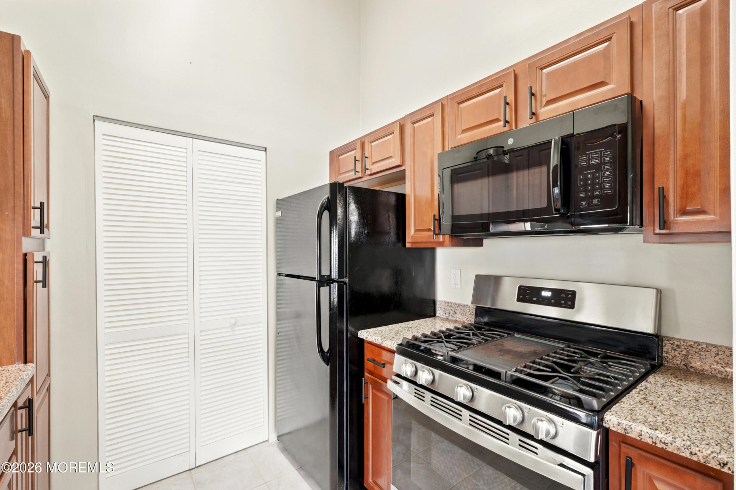 120 Whispering Oaks Way, Jackson, NJ, 08527 image 12