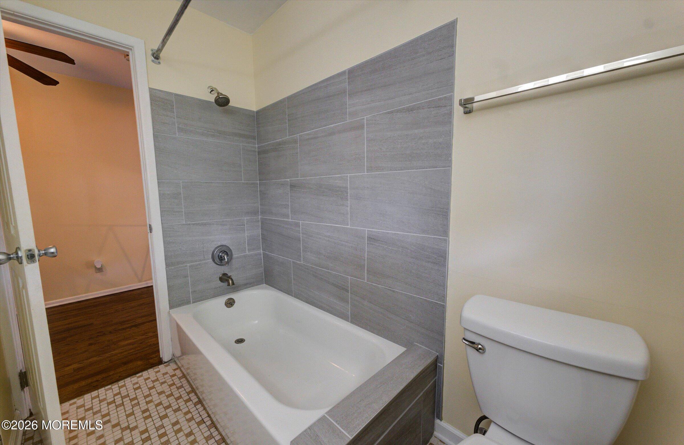 1015 Eton Way, Neptune Township, NJ, 07753 image 27