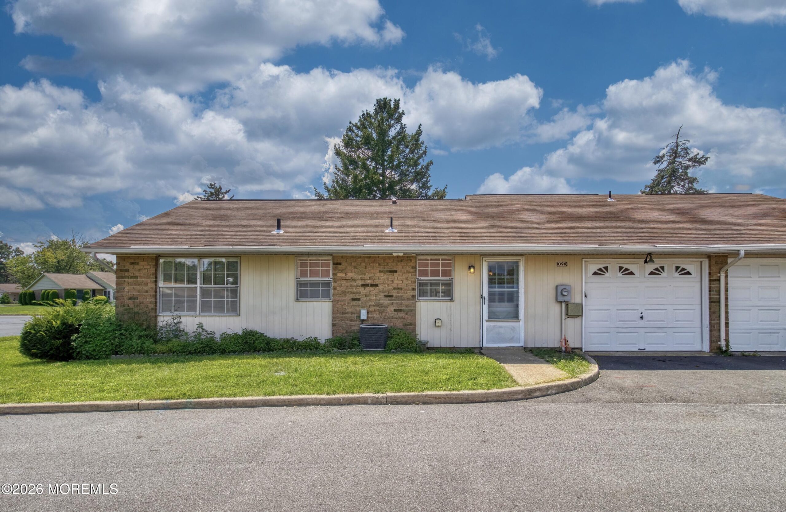 32 Yorkshire Court D, Manchester, NJ, 08759
