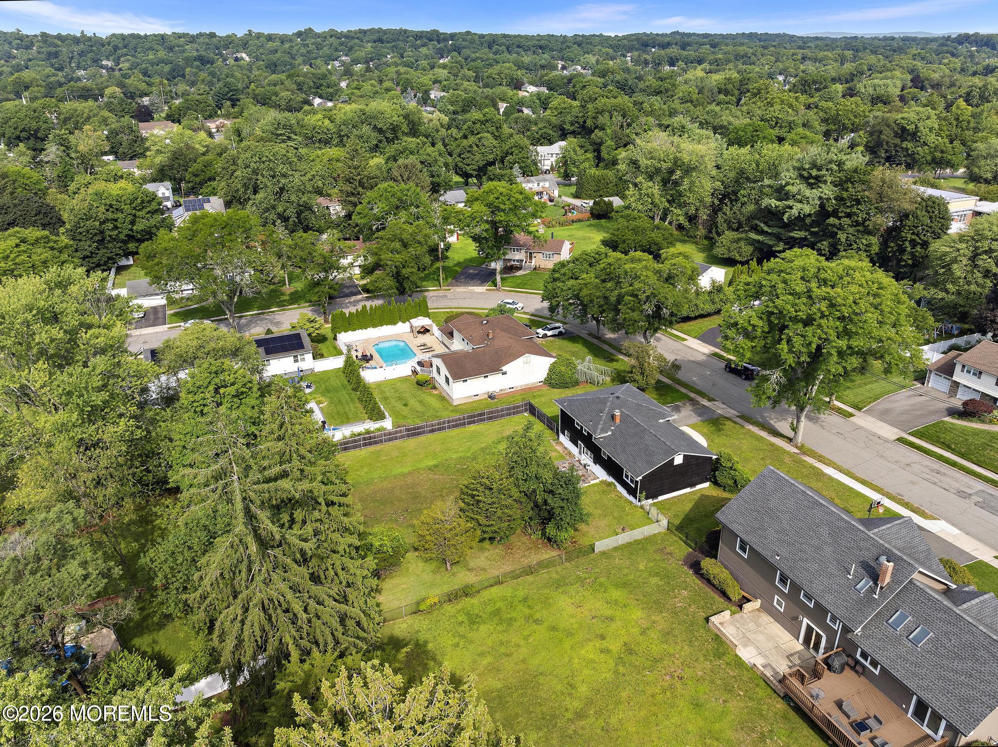 22 Tuxedo Drive Image 3