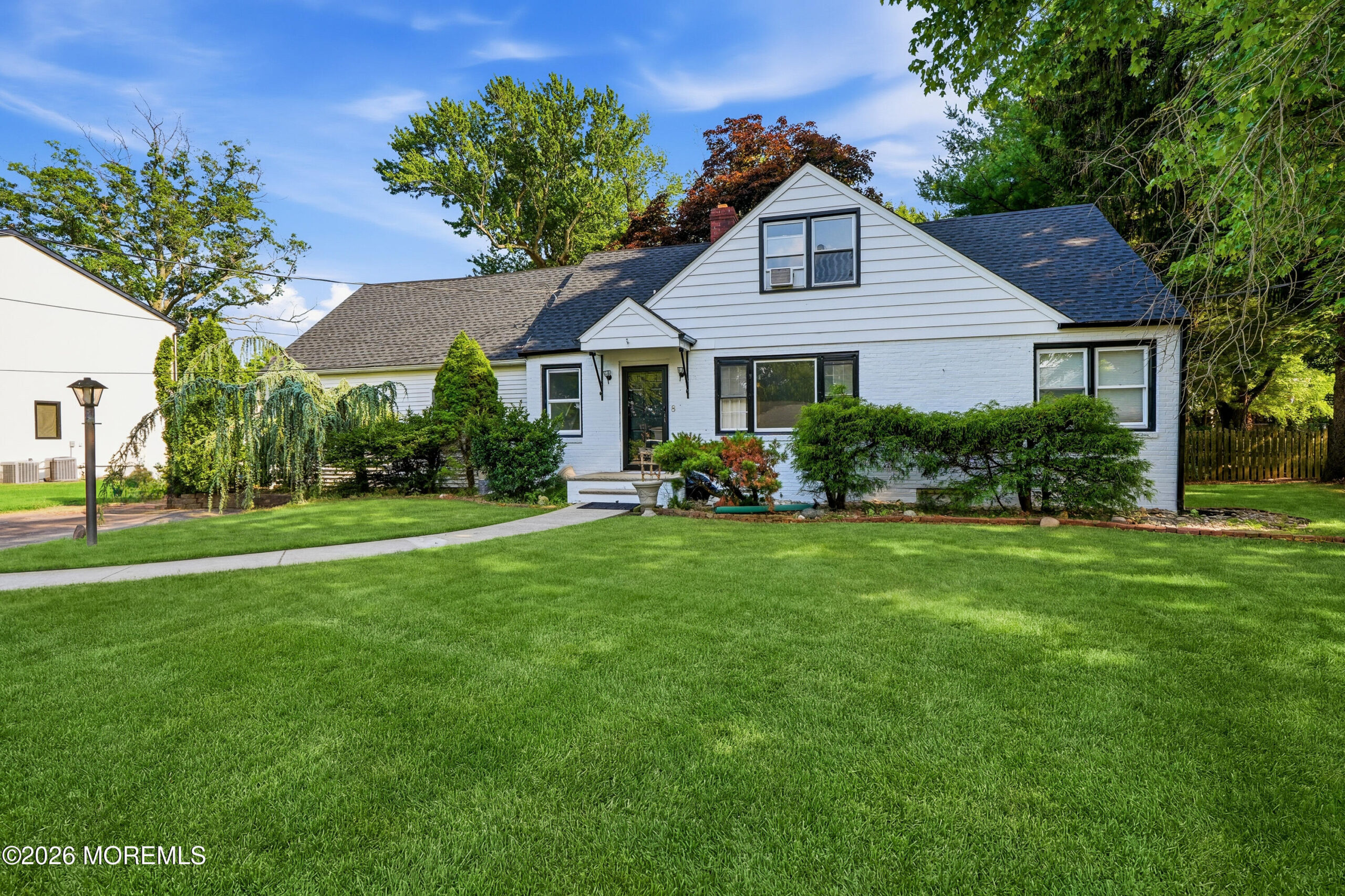 8 Woolley Place Image 1
