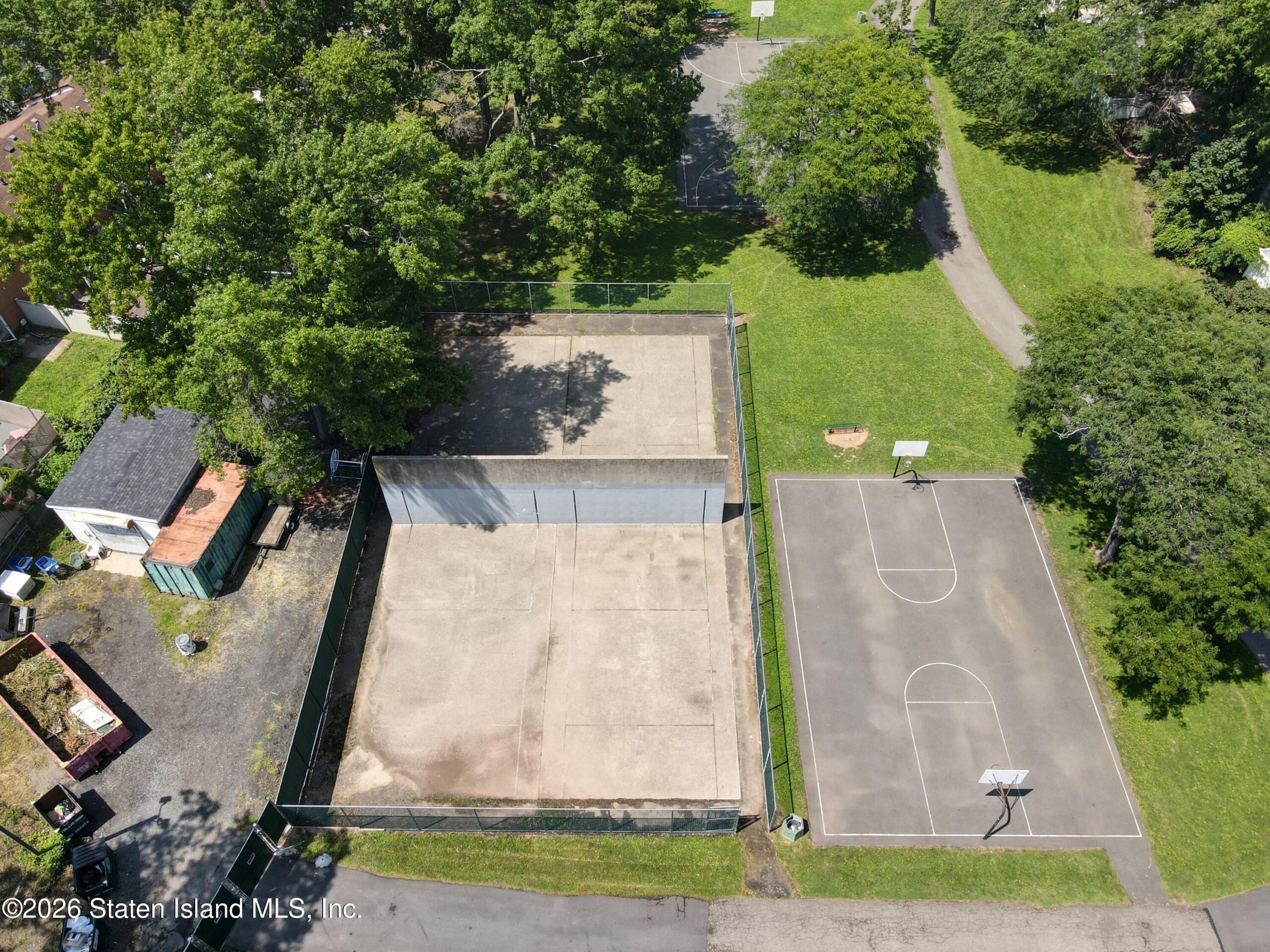 93 Hampton Green, Staten Island, NY, 10312 image 43