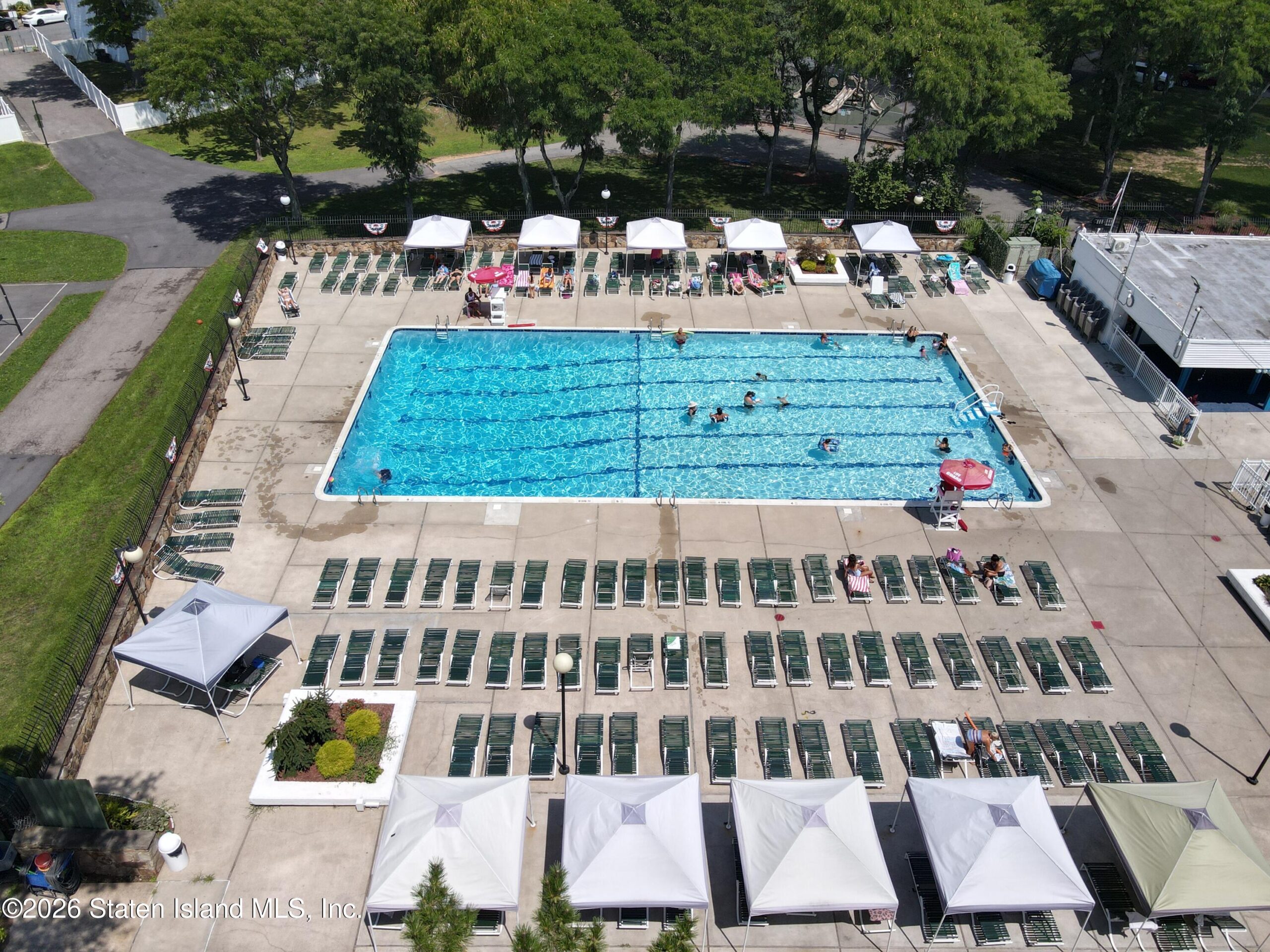 93 Hampton Green, Staten Island, NY, 10312 image 46