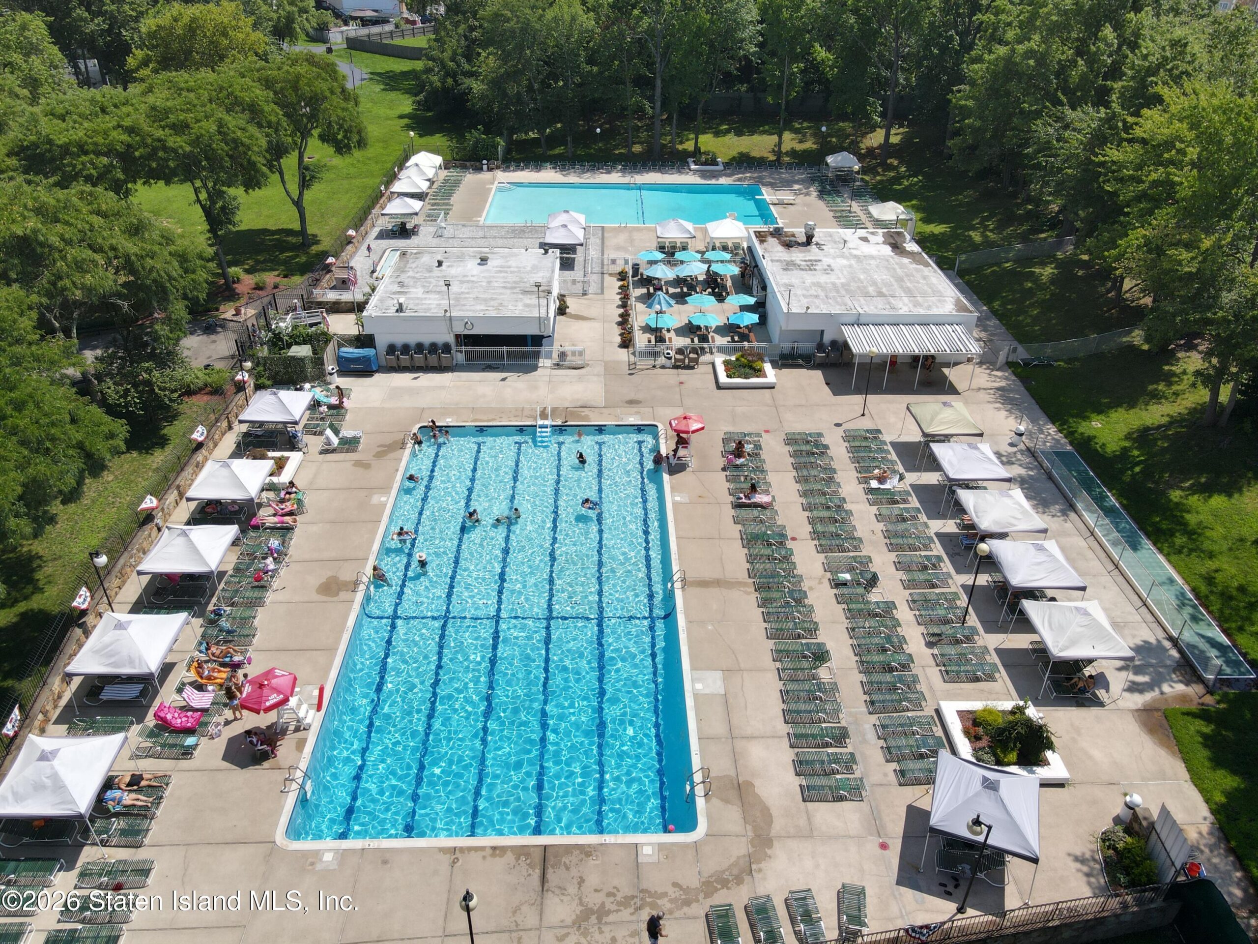 93 Hampton Green, Staten Island, NY, 10312 image 47