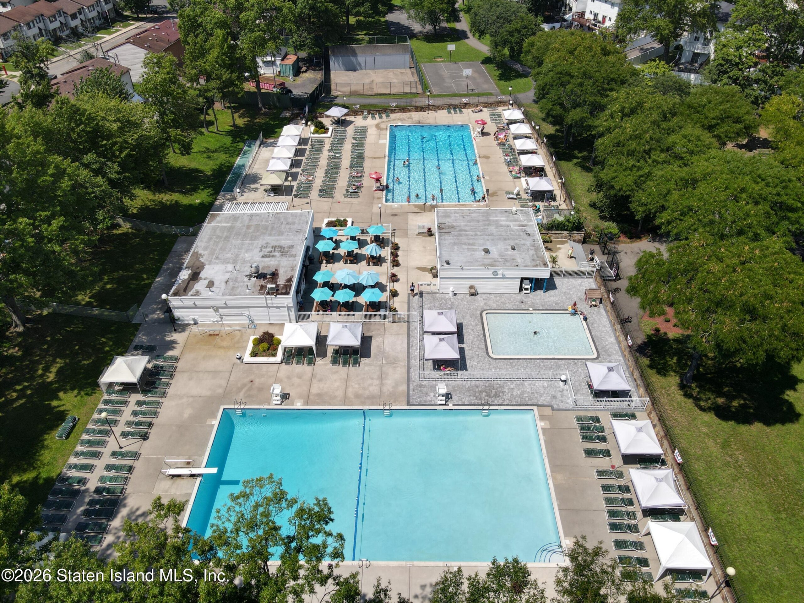 93 Hampton Green, Staten Island, NY, 10312 image 48