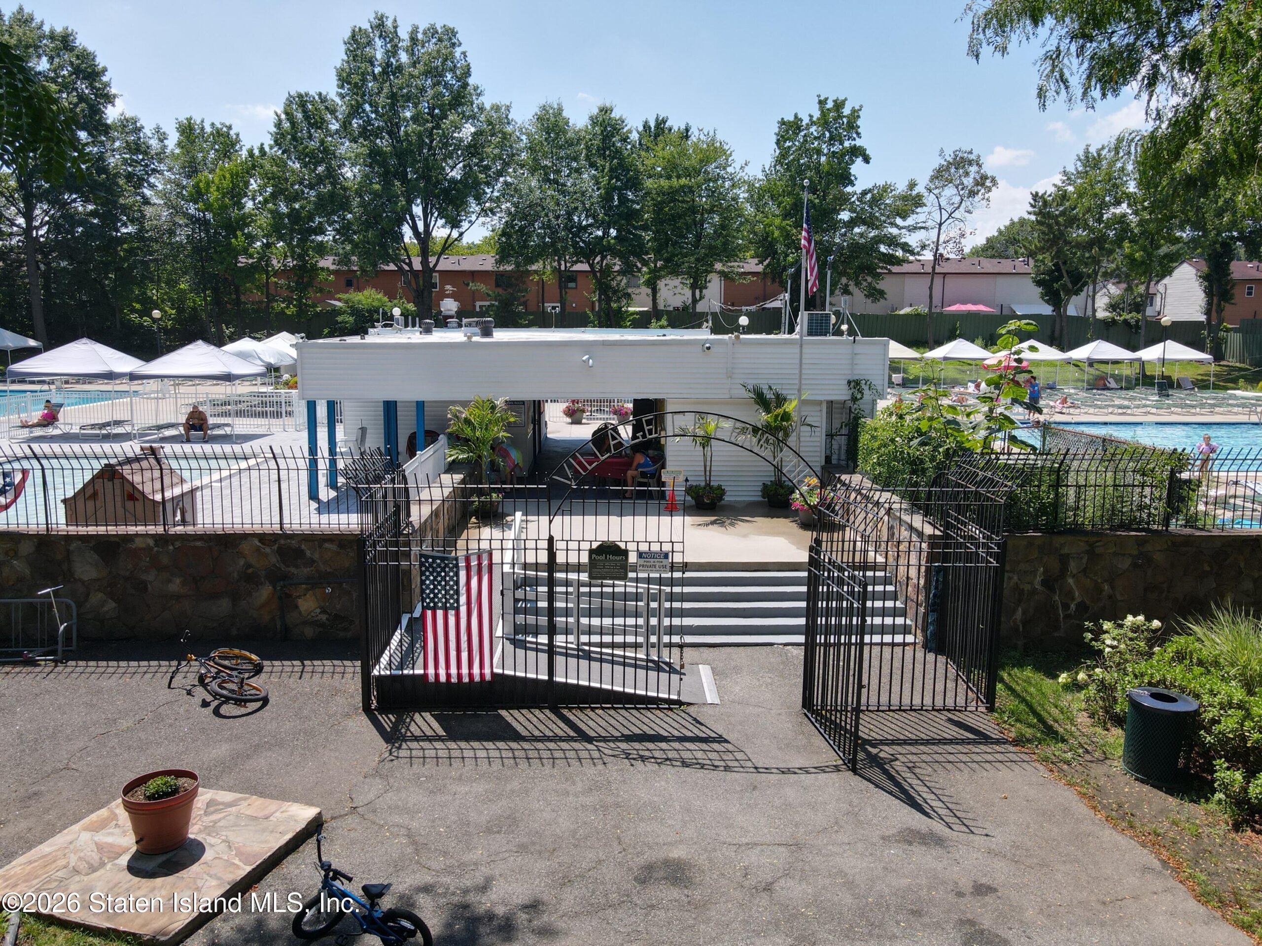 93 Hampton Green, Staten Island, NY, 10312 image 53
