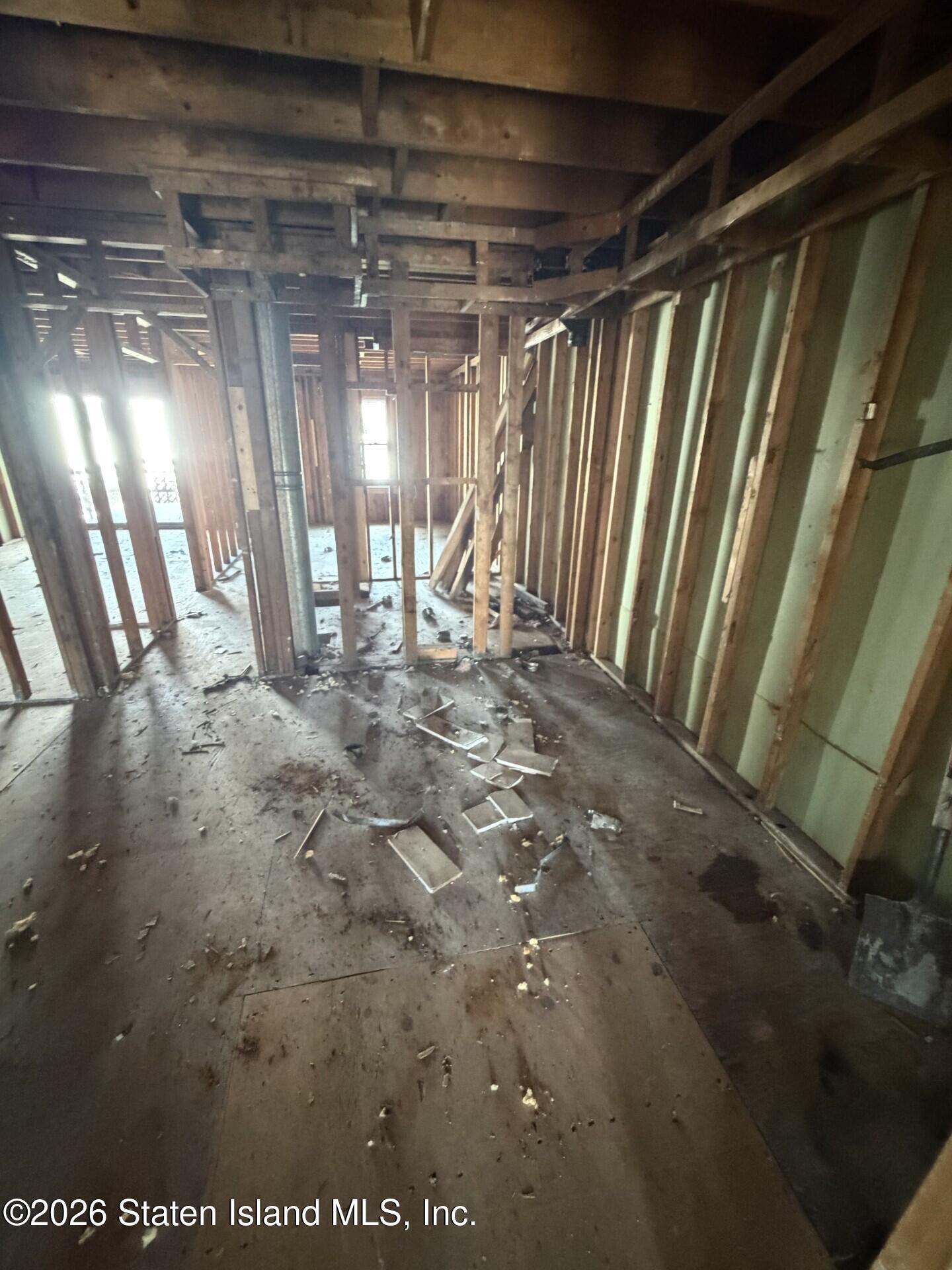77 Gary Court Image 2