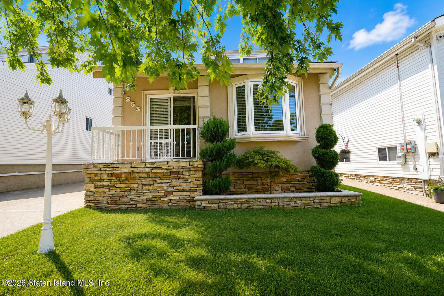 253 Green Valley Road, Staten Island, NY, 10312