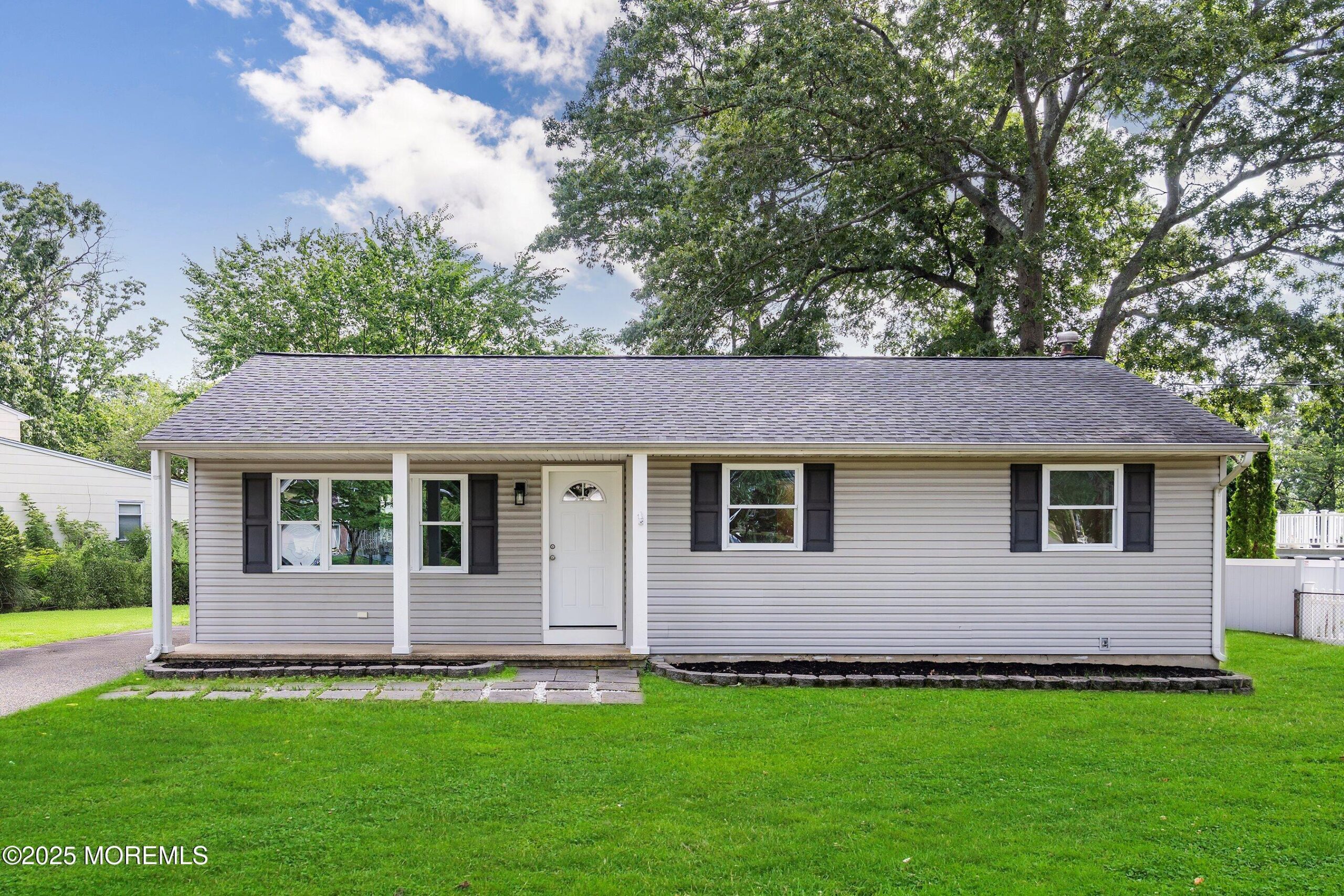 585 Fawn Drive Image 2