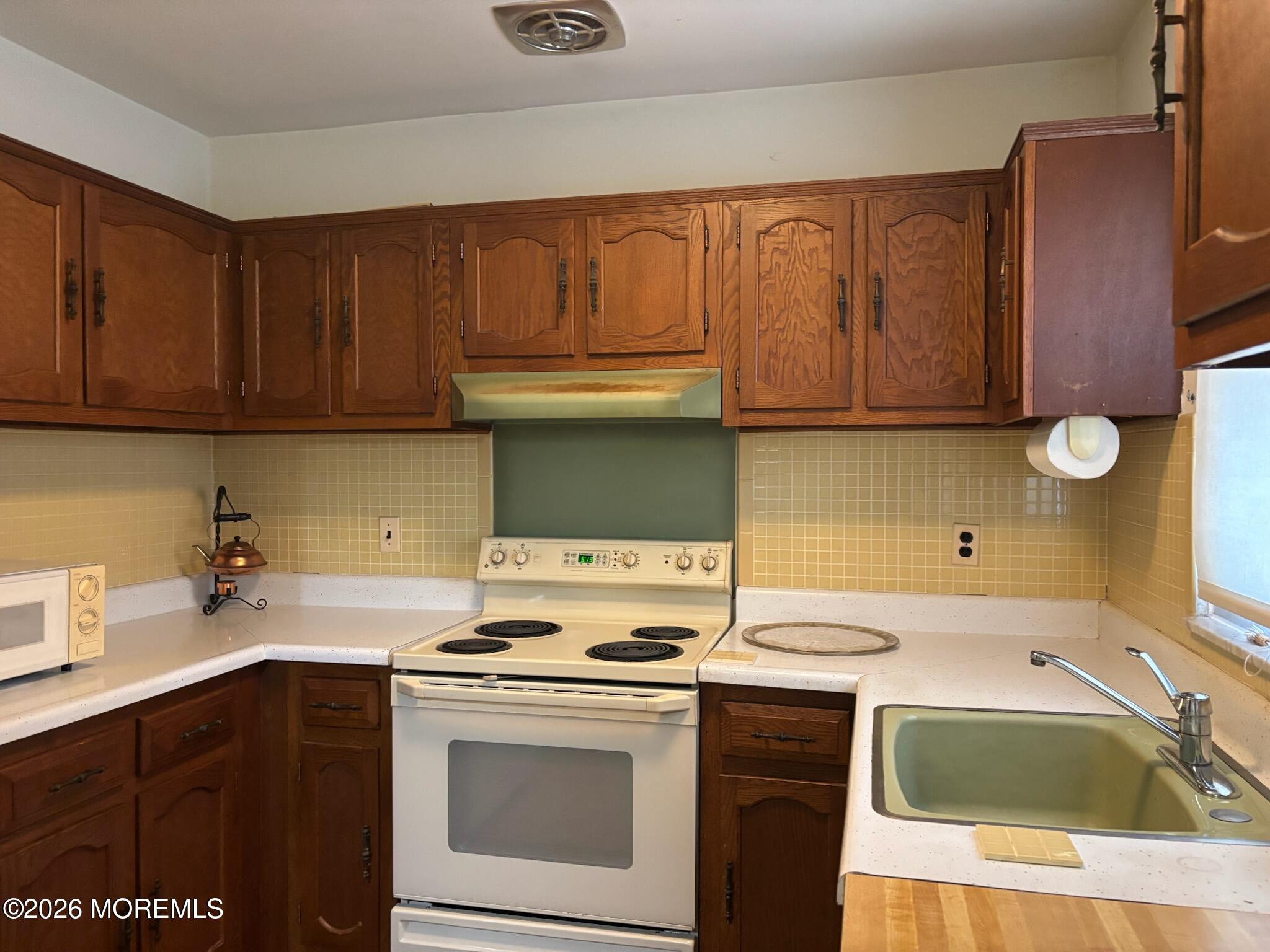 5 Quaker Lane A, Whiting, NJ, 08759 image 8