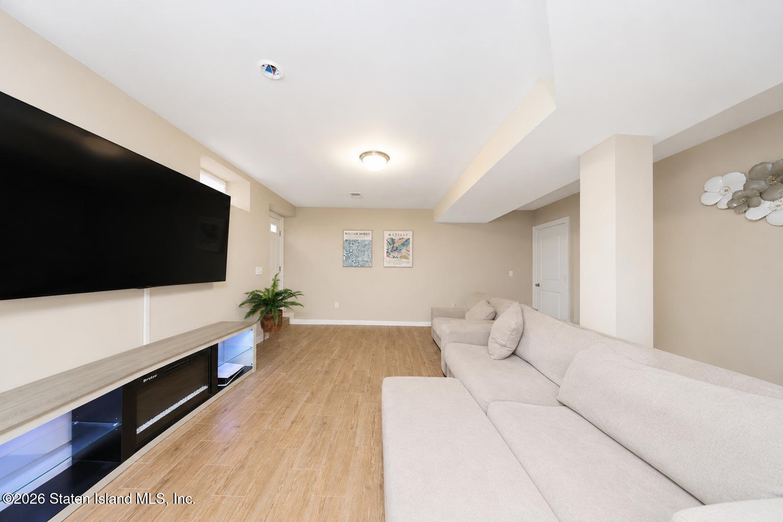 15 Wiltshire Lane, Staten Island, NY, 10309 image 18