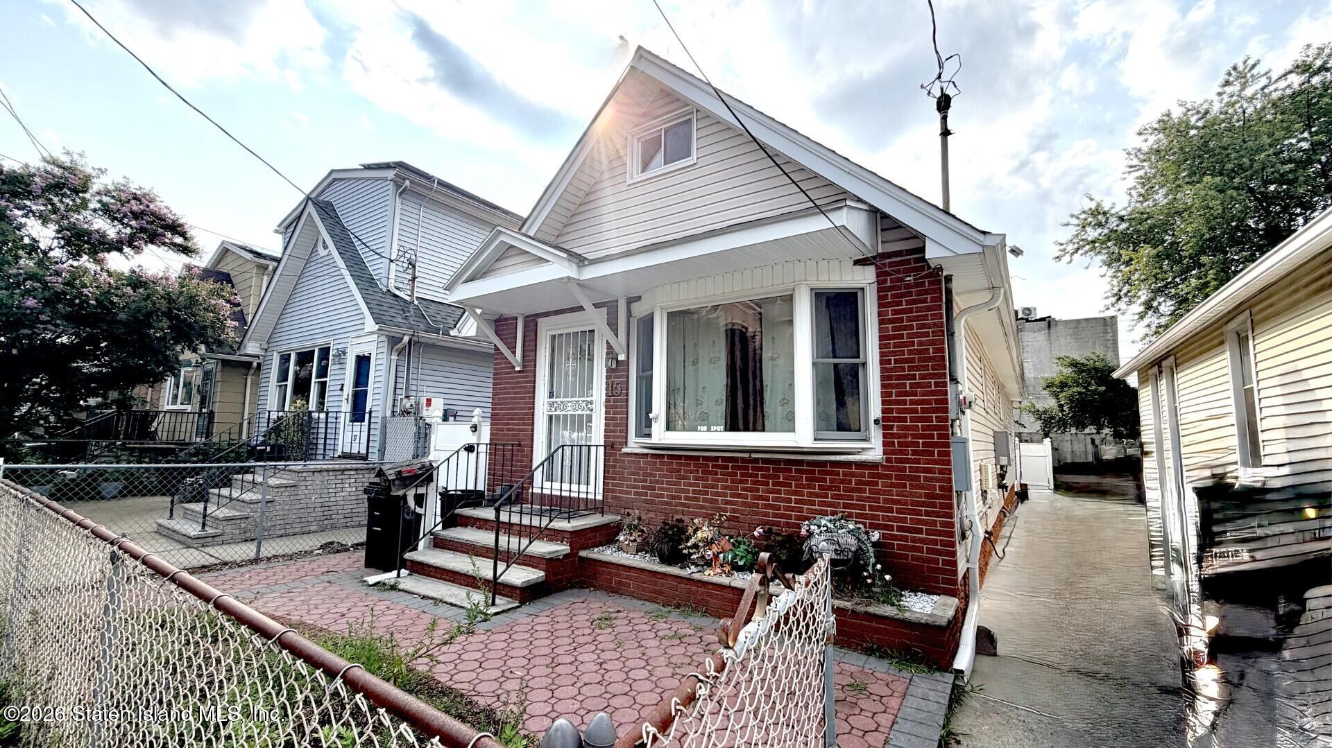15 Sweetwater Avenue, Staten Island, NY, 10308