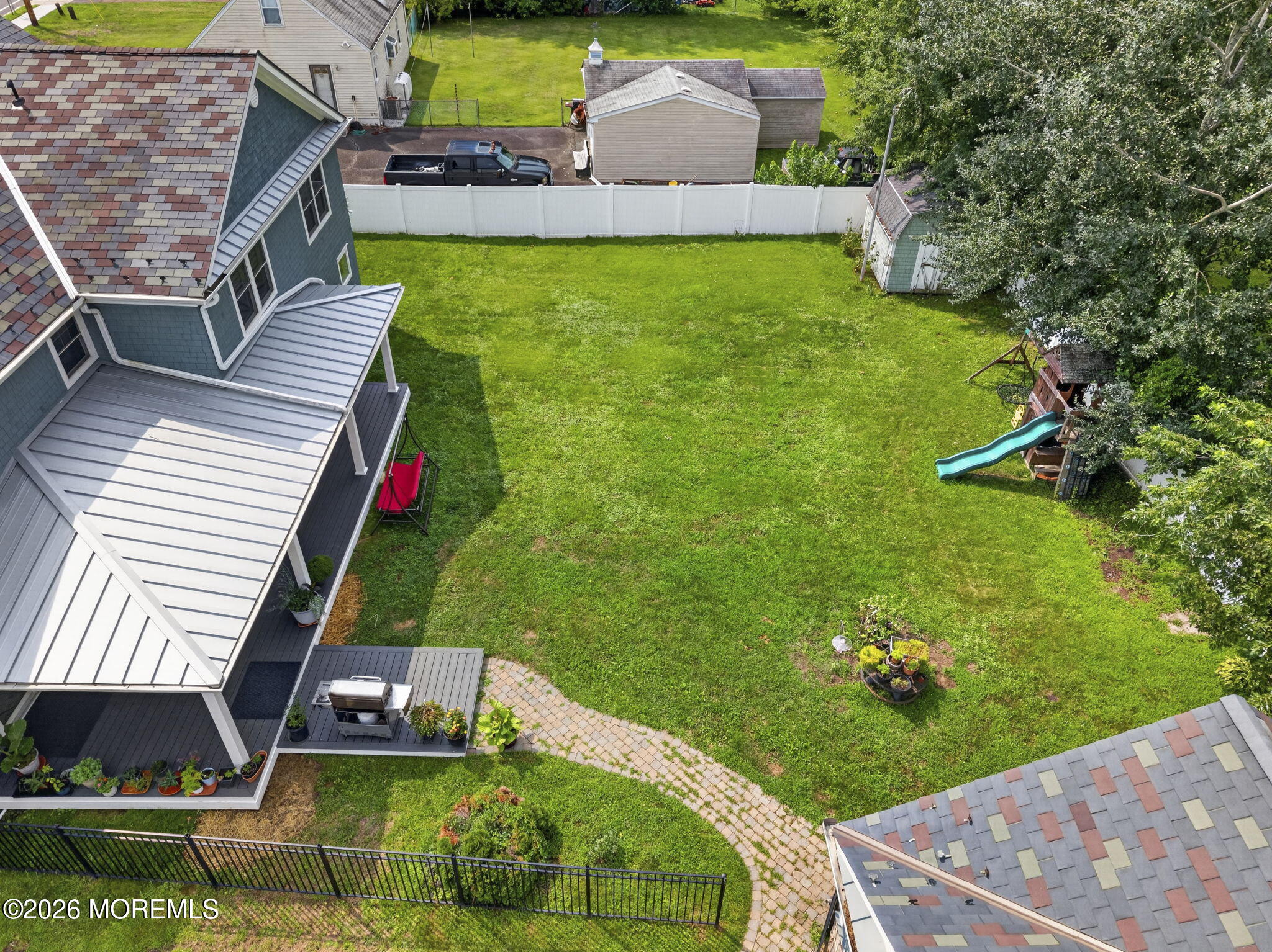 586 Englishtown Road Image 4