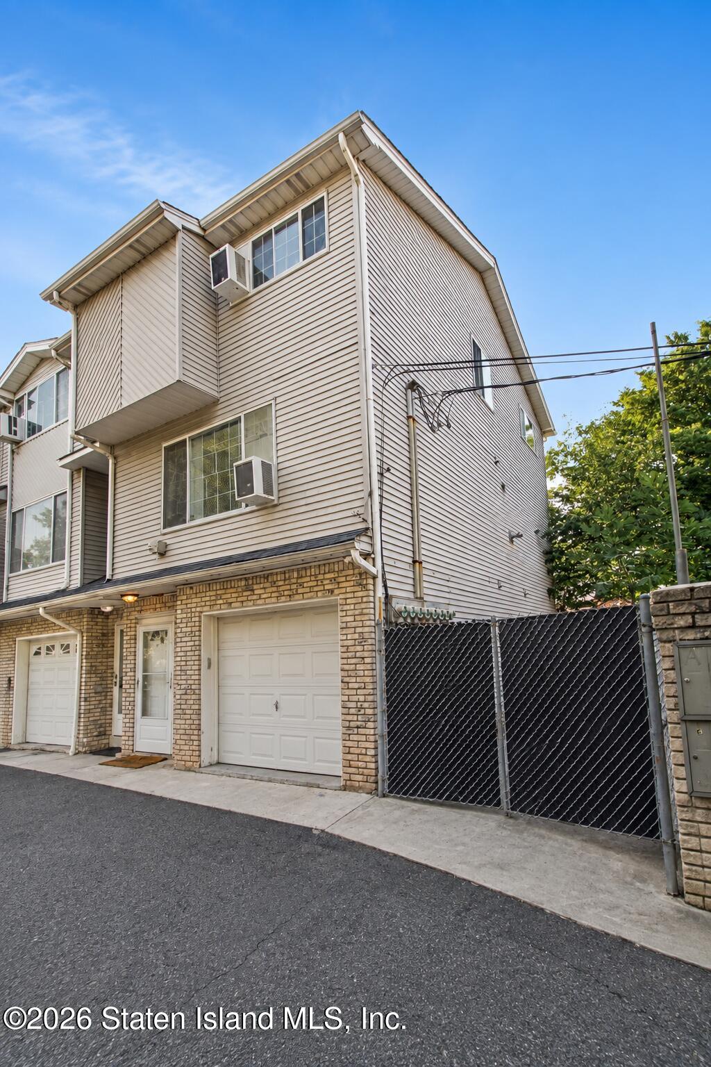 300 Alter Avenue, Staten Island, NY, 10305