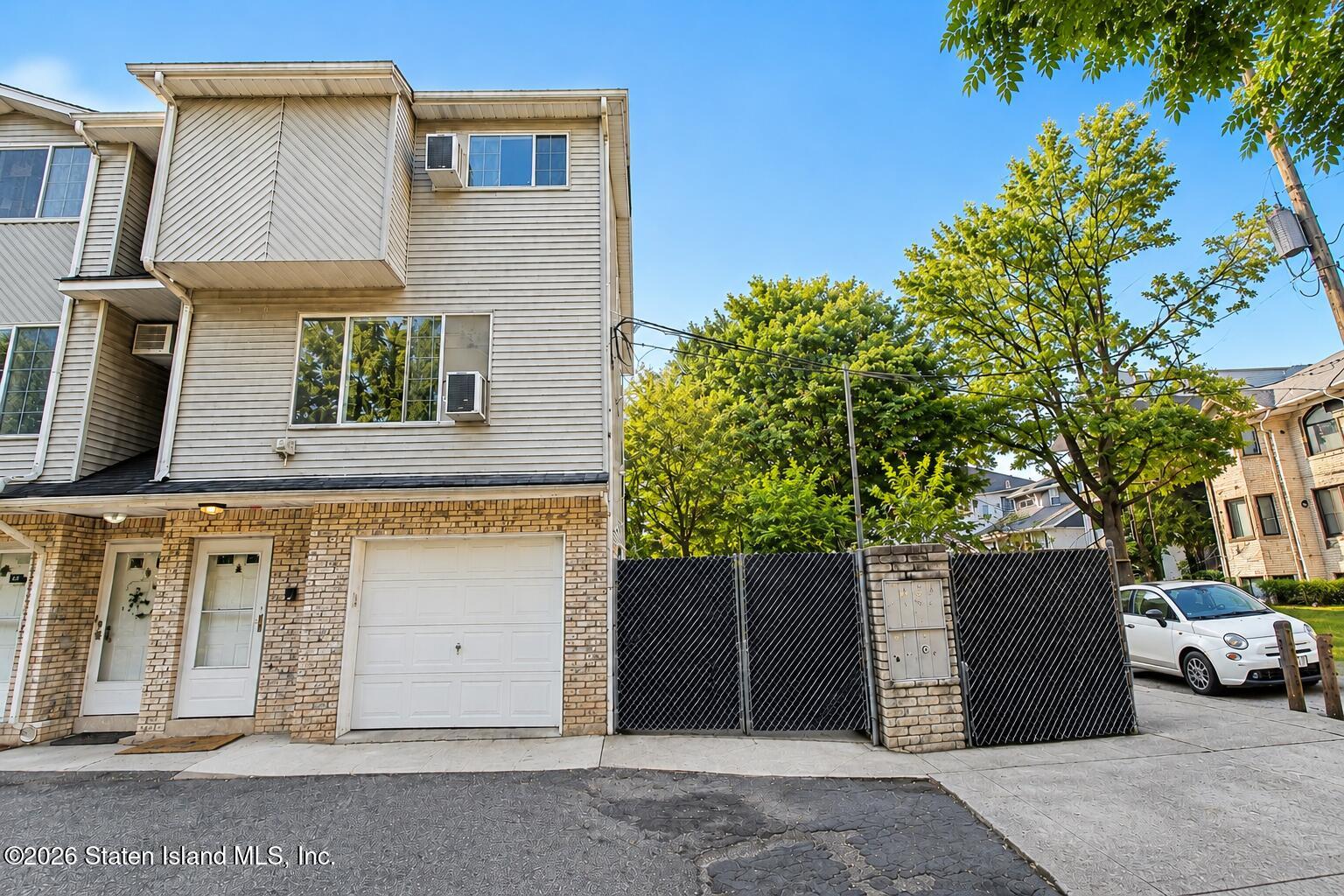 300 Alter Avenue Image 2