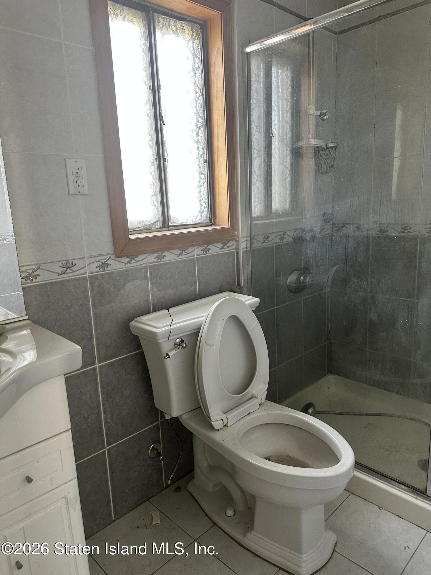 219 Regis Drive, Staten Island, NY, 10314 image 6