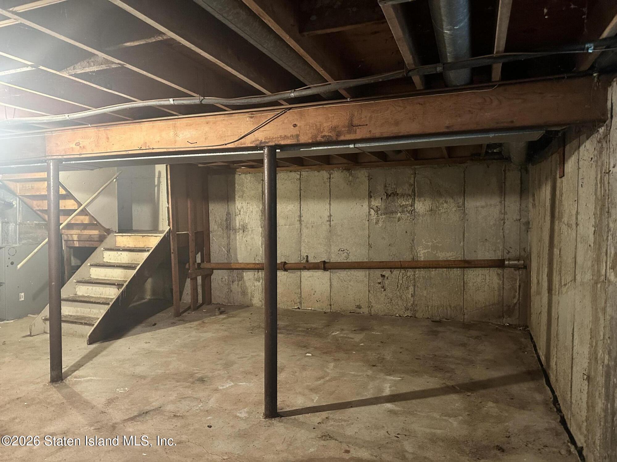 219 Regis Drive Image 5