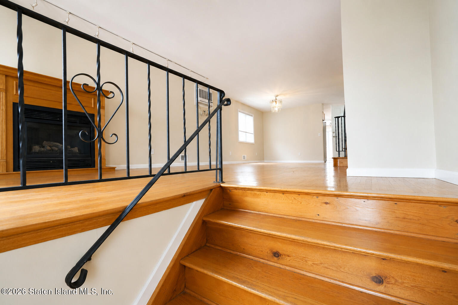 364 Adams Avenue Image 5