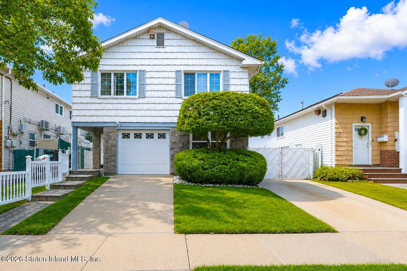 8 Brandis Avenue, Staten Island, NY, 10312