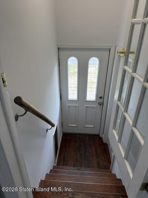 272 Olympia Boulevard, Staten Island, NY, 10305