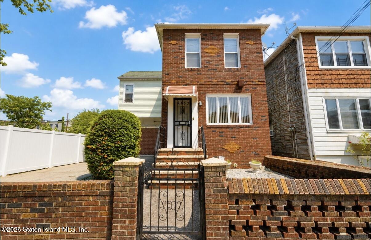 2459 W 2nd Street Image 3