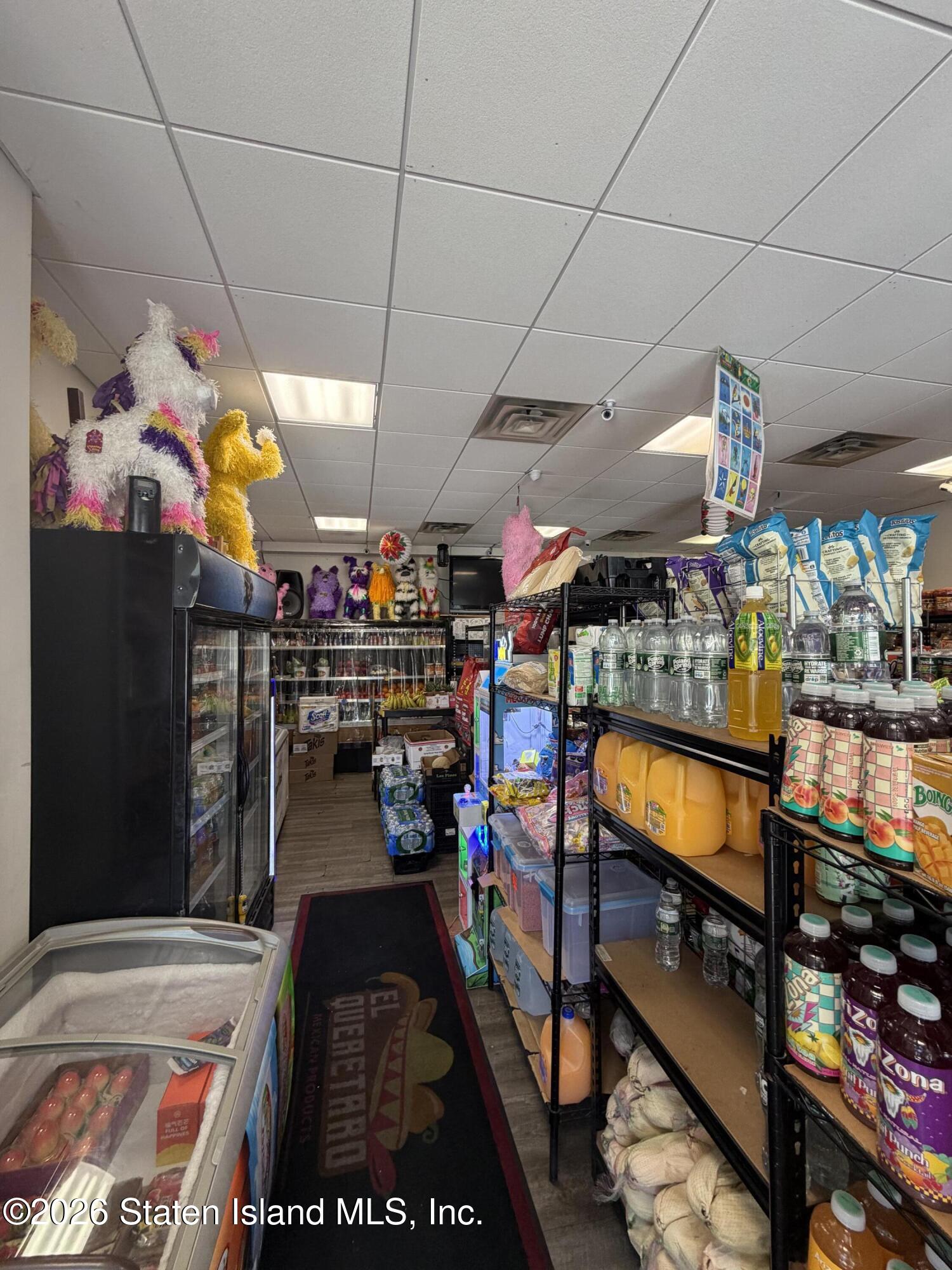 1090 Bay Street, Staten Island, NY, 10305 image 11