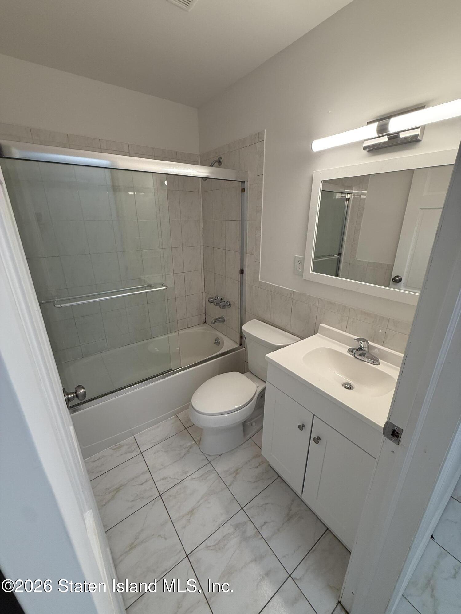 1090 Bay Street, Staten Island, NY, 10305 image 25