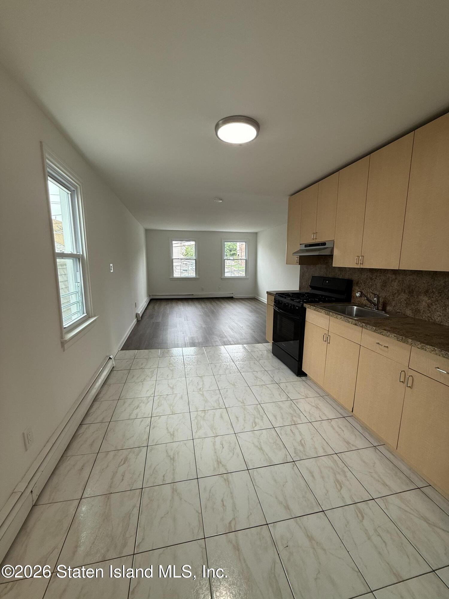 1090 Bay Street, Staten Island, NY, 10305 image 26