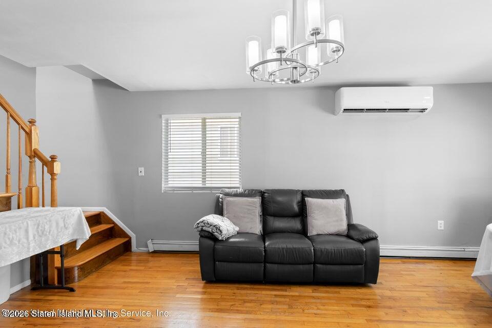 136 Roosevelt Avenue, Staten Island, NY, 10314 image 11