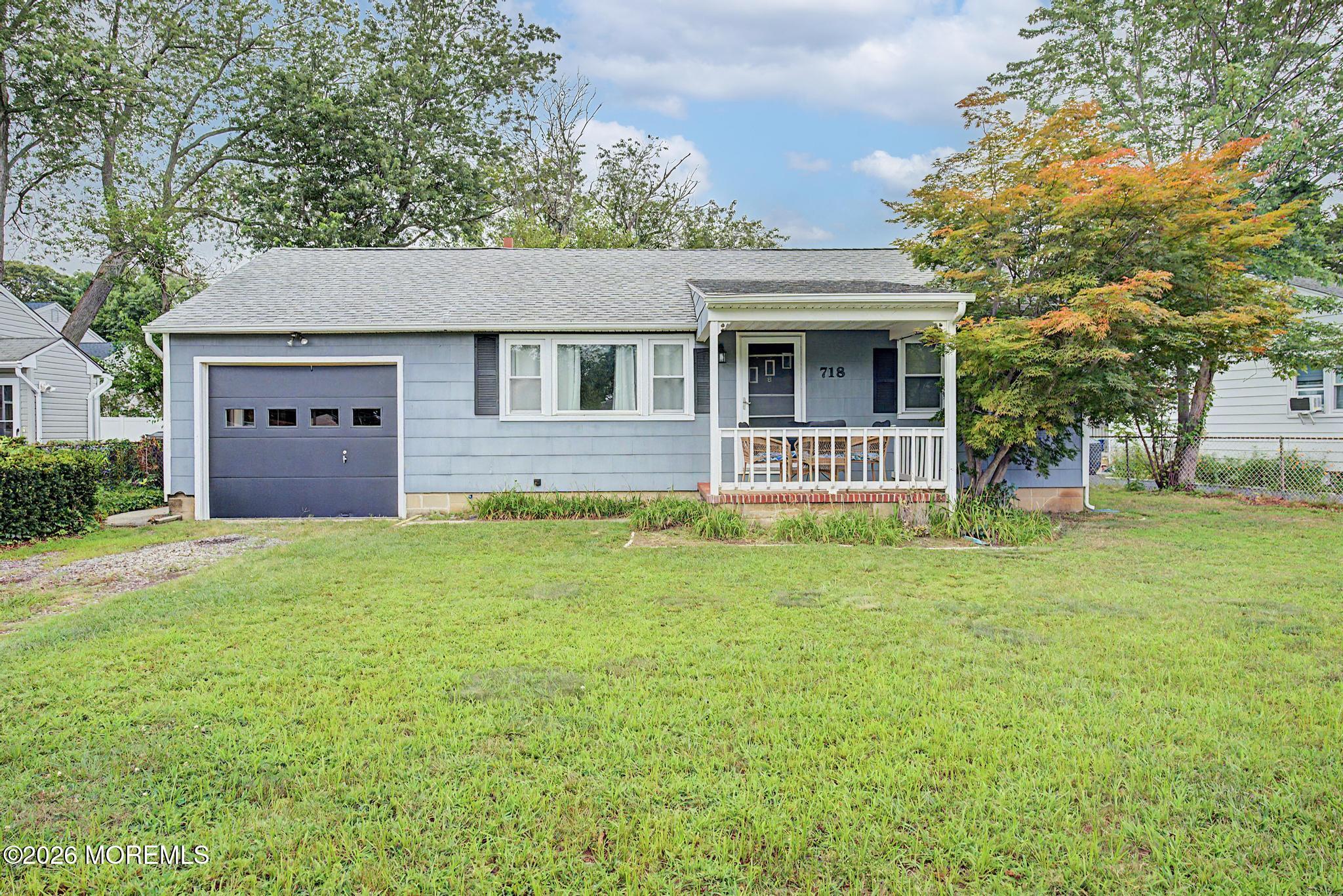718 Barberry Drive Image 3