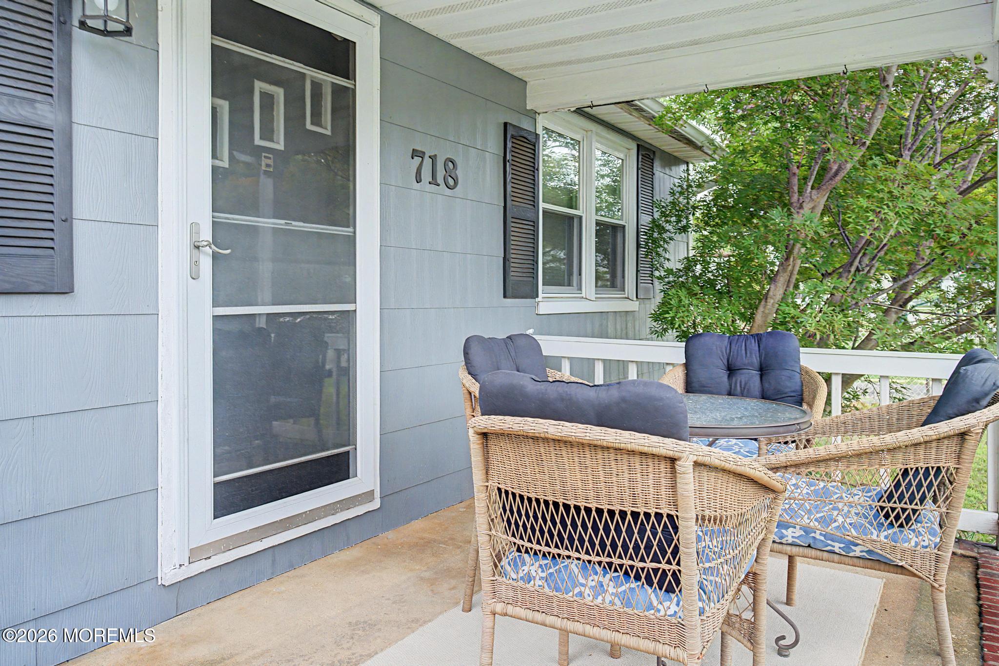 718 Barberry Drive Image 2