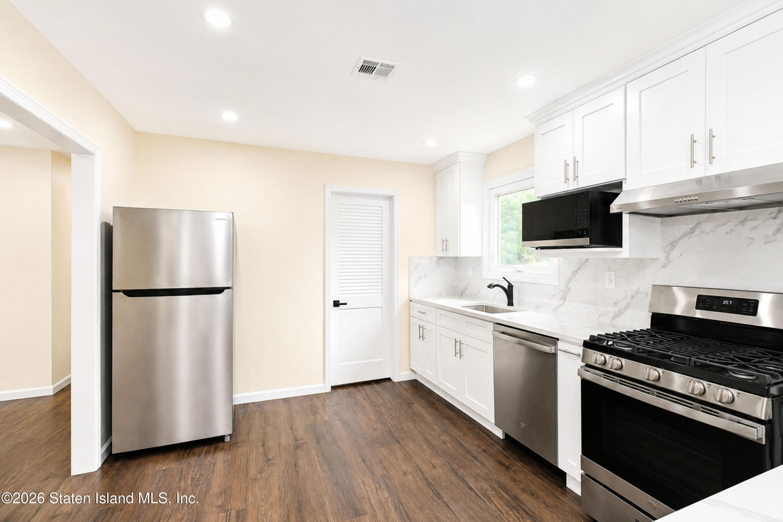 127 Troumaka Street, Toms River, NJ, 08753 image 32