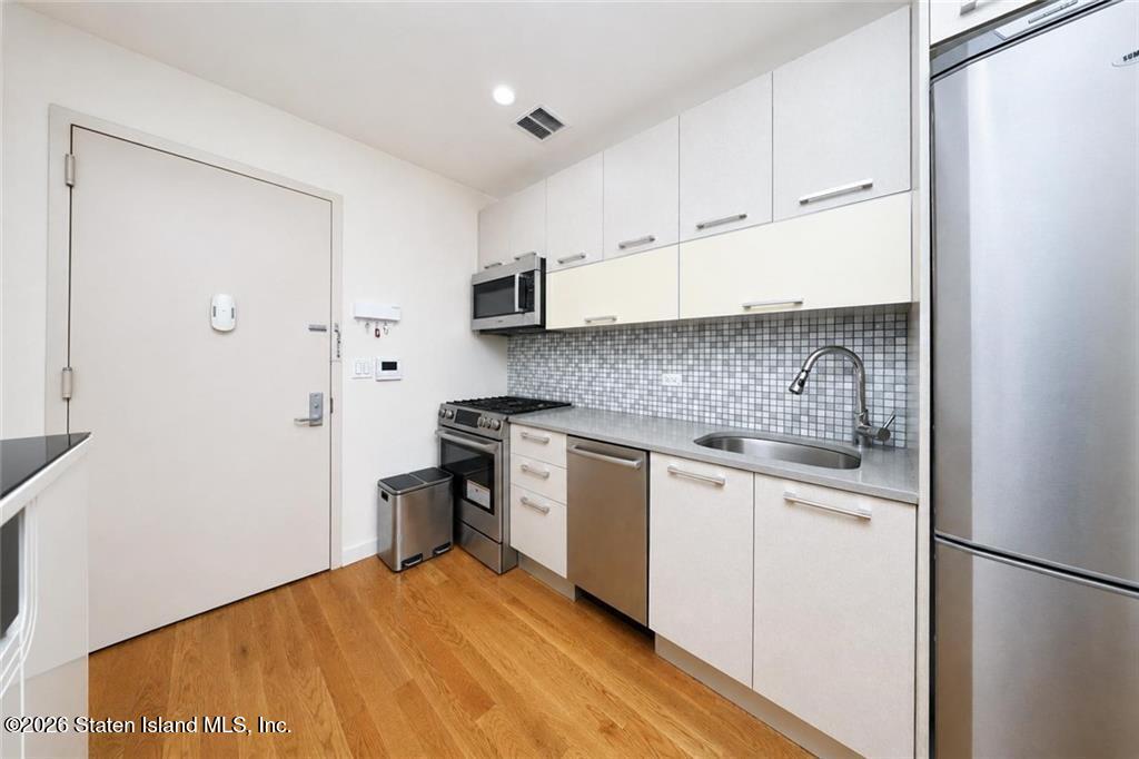 8629 Bay Parkway 5g Image 5