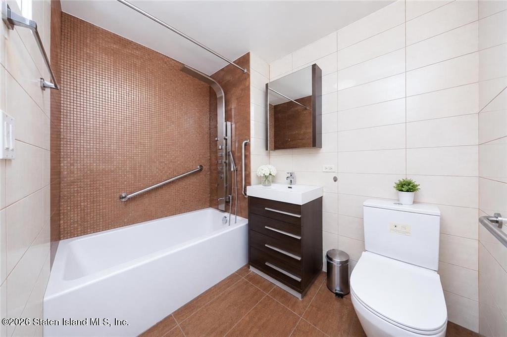 8629 Bay Parkway 5g, Brooklyn, NY, 11214 image 7