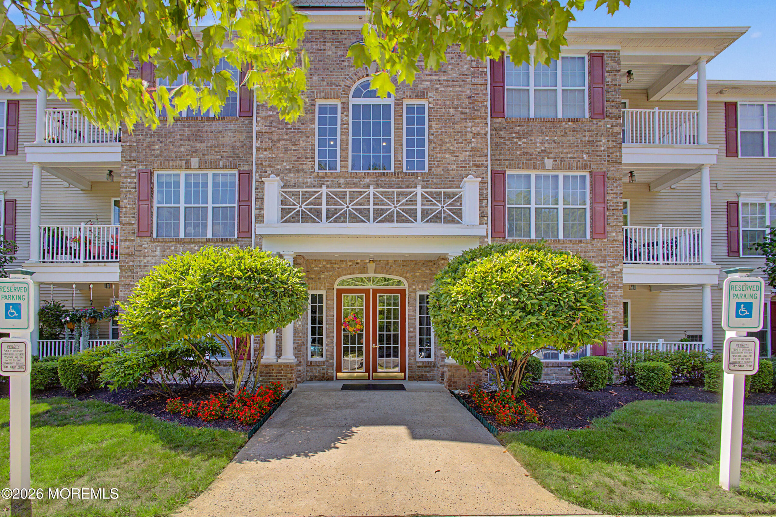 422 Sophee Lane Image 1
