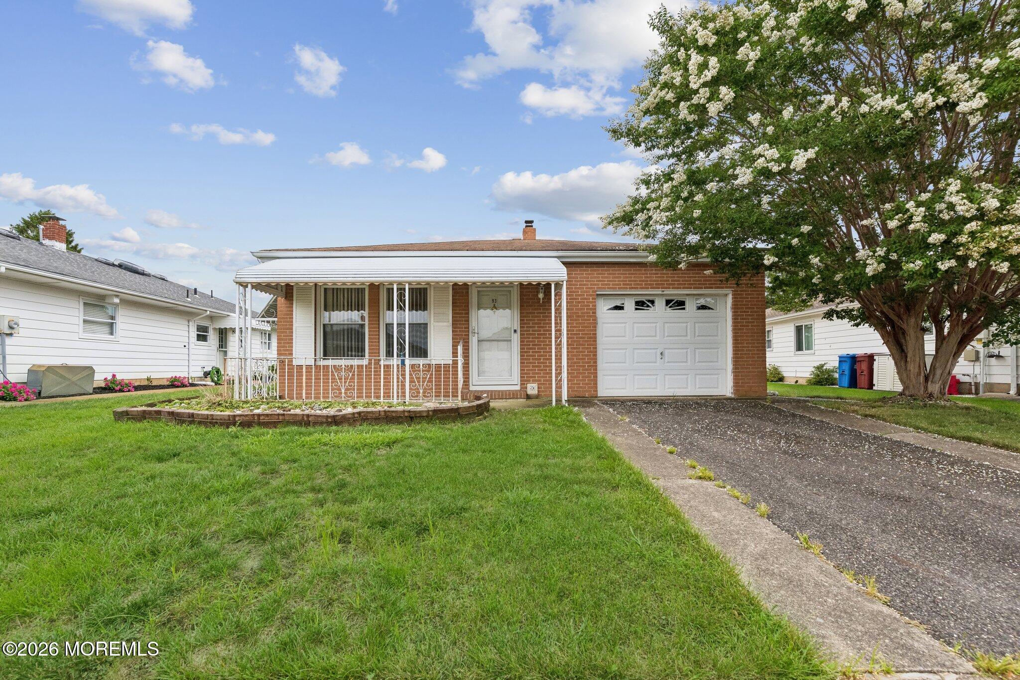 93 Hyannis Street, Toms River, NJ, 08757