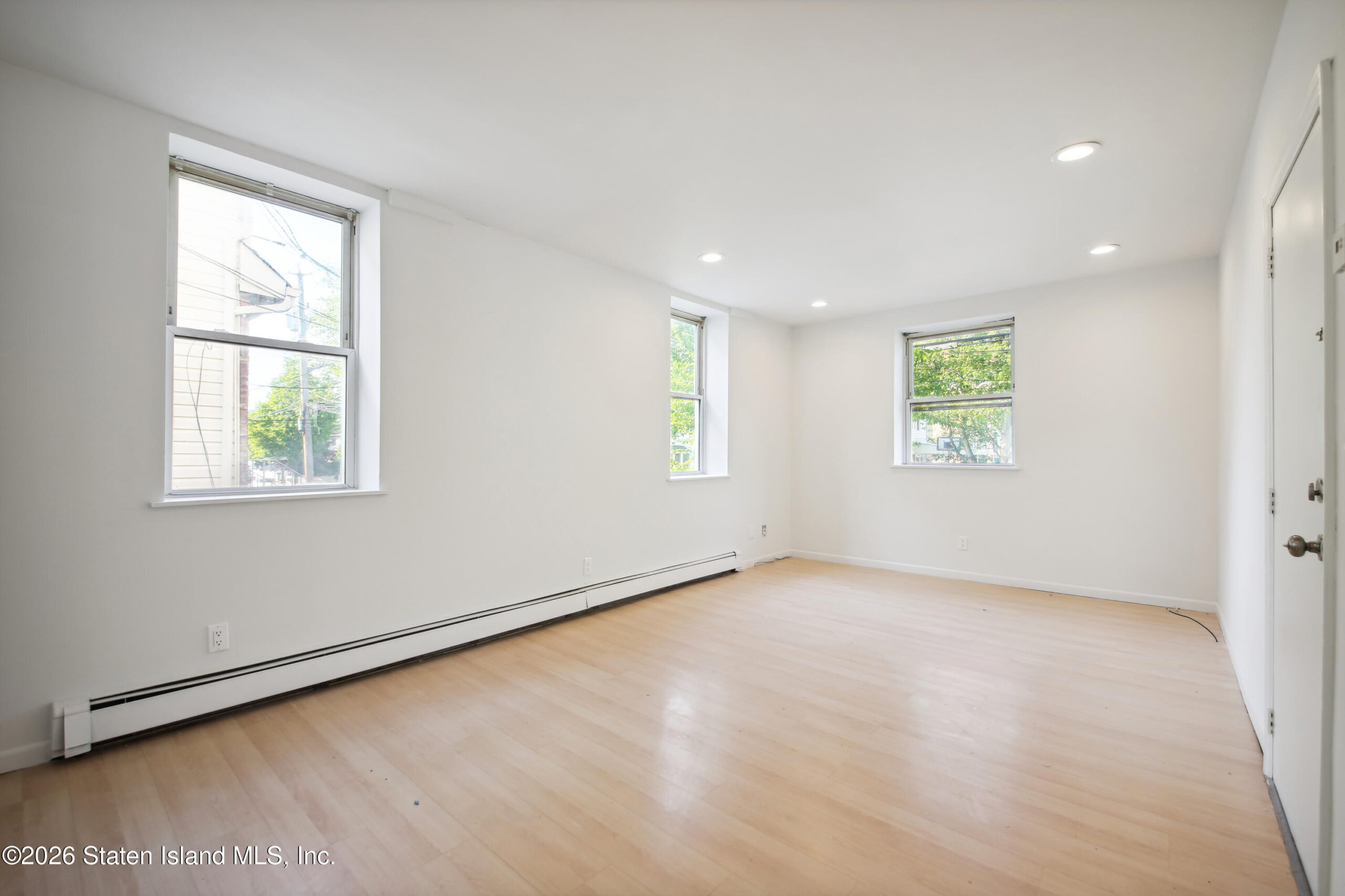 362 Garretson Avenue Image 5