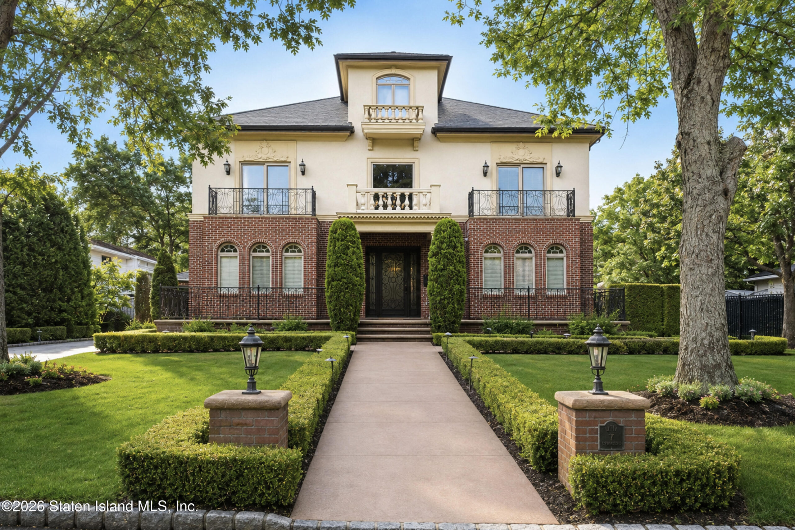 7 Buttonwood Road, Staten Island, NY, 10304