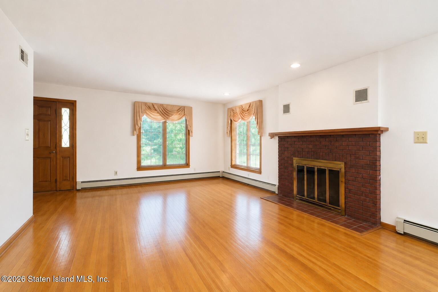 156 Hitchcock Avenue Image 4