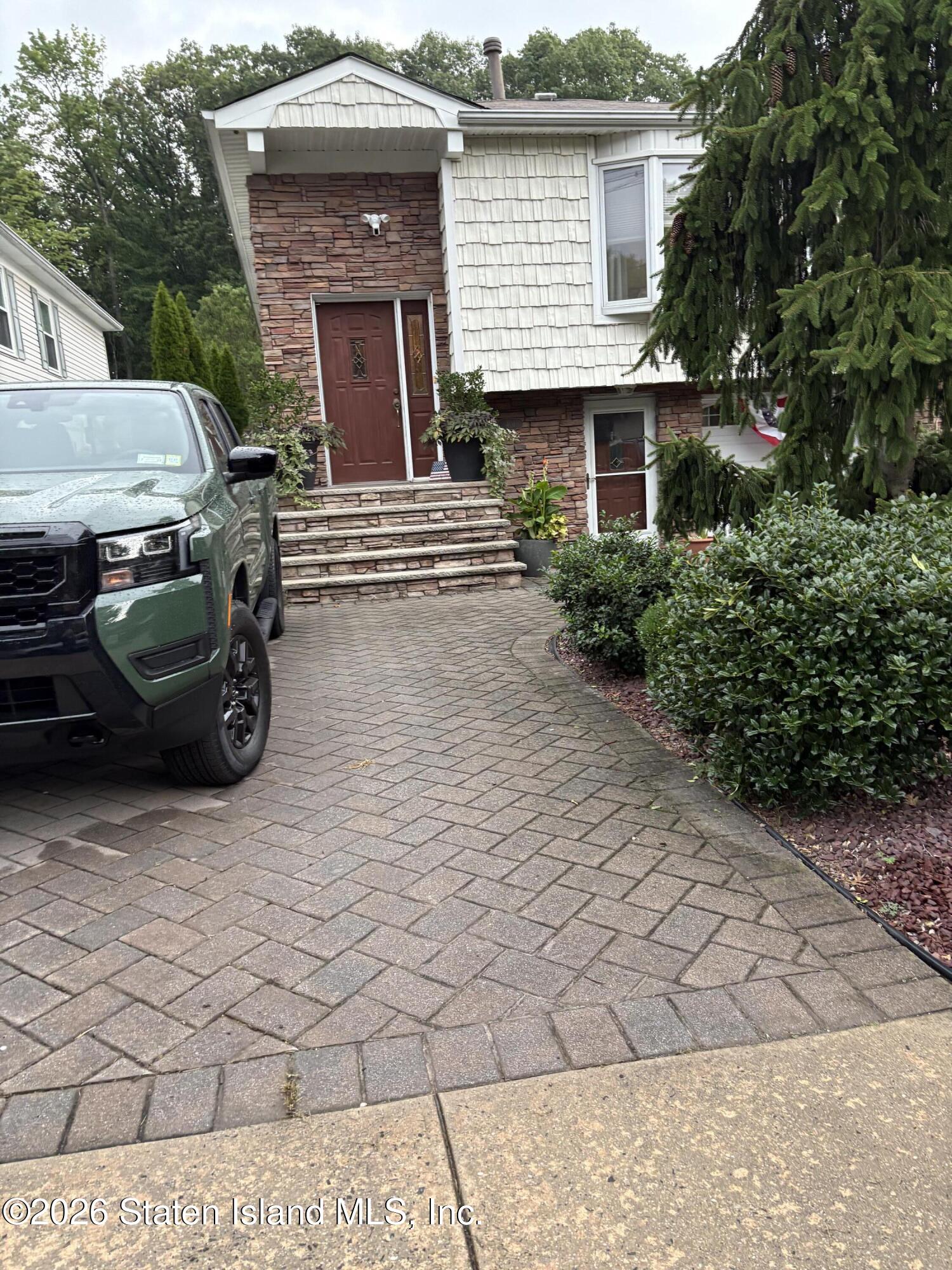 401 Vernon Avenue Image 2