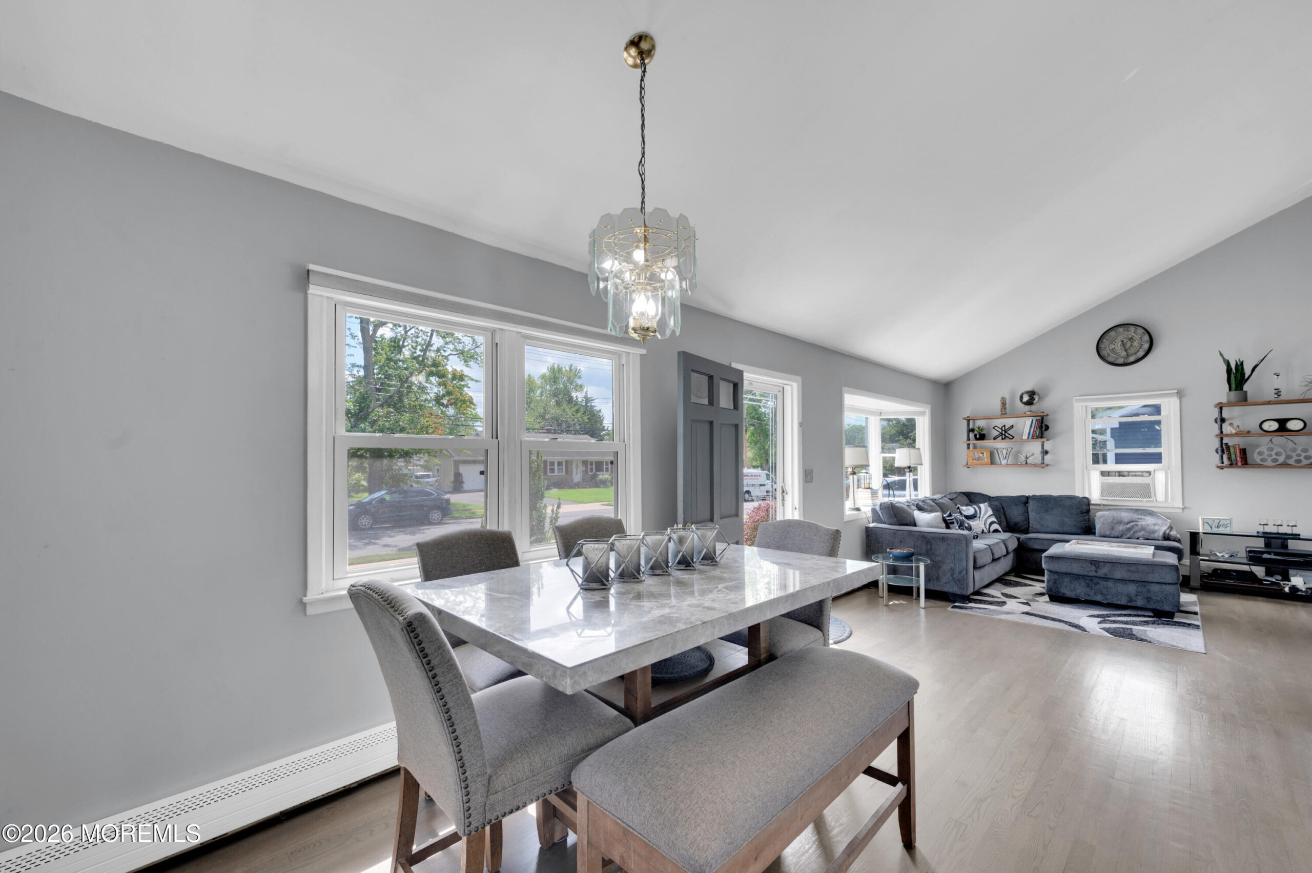 864 Roundtree Drive Image 4