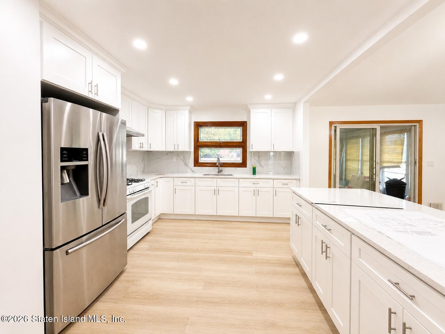 555 Vineland Avenue, Staten Island, NY, 10312