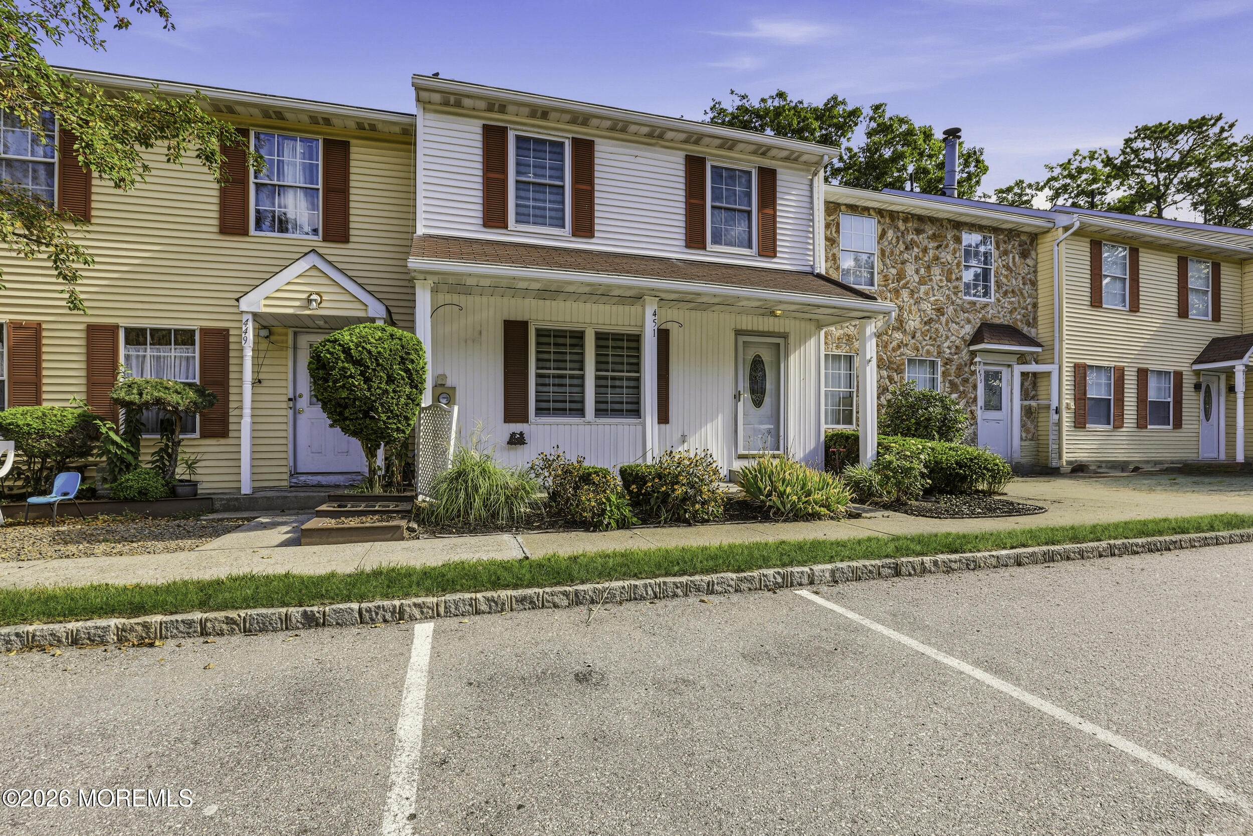 451 Rose Court Image 1