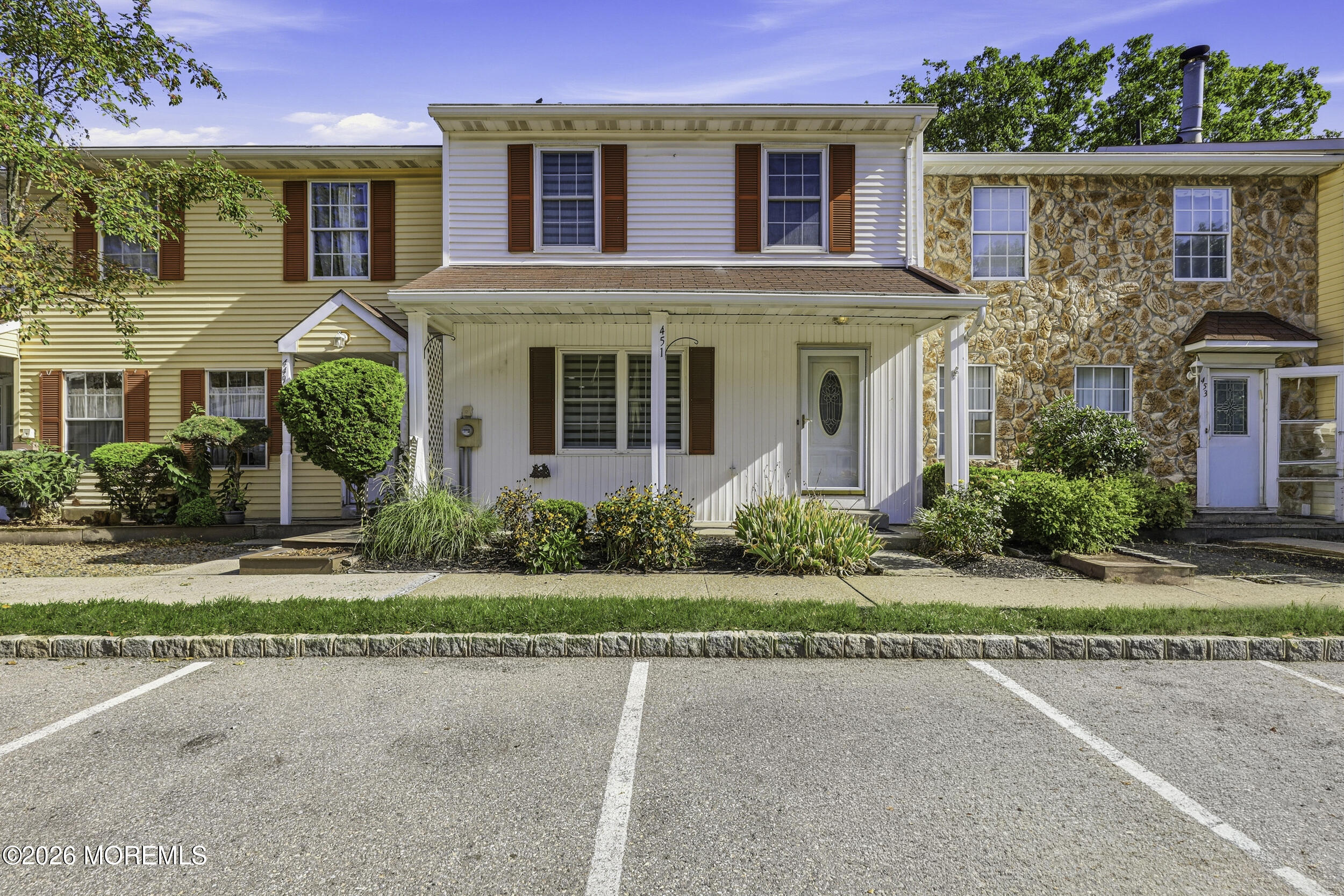 451 Rose Court Image 2
